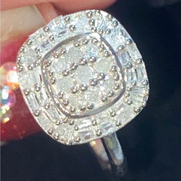 Genuine Diamond 💍 - Picture 5 of 6